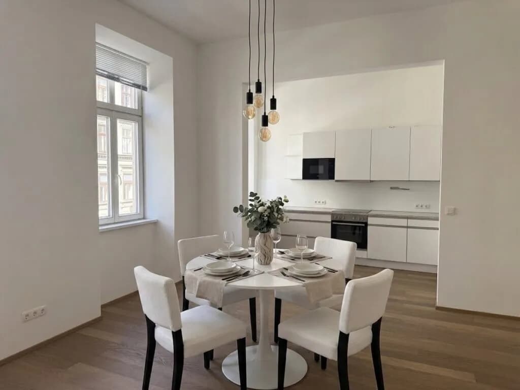 4-Zimmer-Wohnung mieten in Wien – 114 m², € 3.400 – Bild 2 von 11