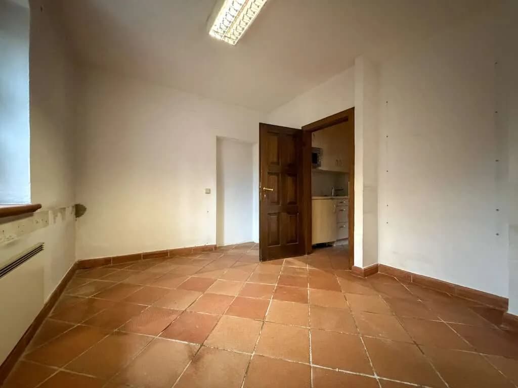 13-Zimmer-Immobilie kaufen in Hollabrunn – 303,8 m², € 330.000 – Bild 3 von 17