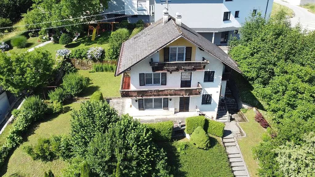 Haus kaufen in Vöcklabruck – 144 m², € 650.000
