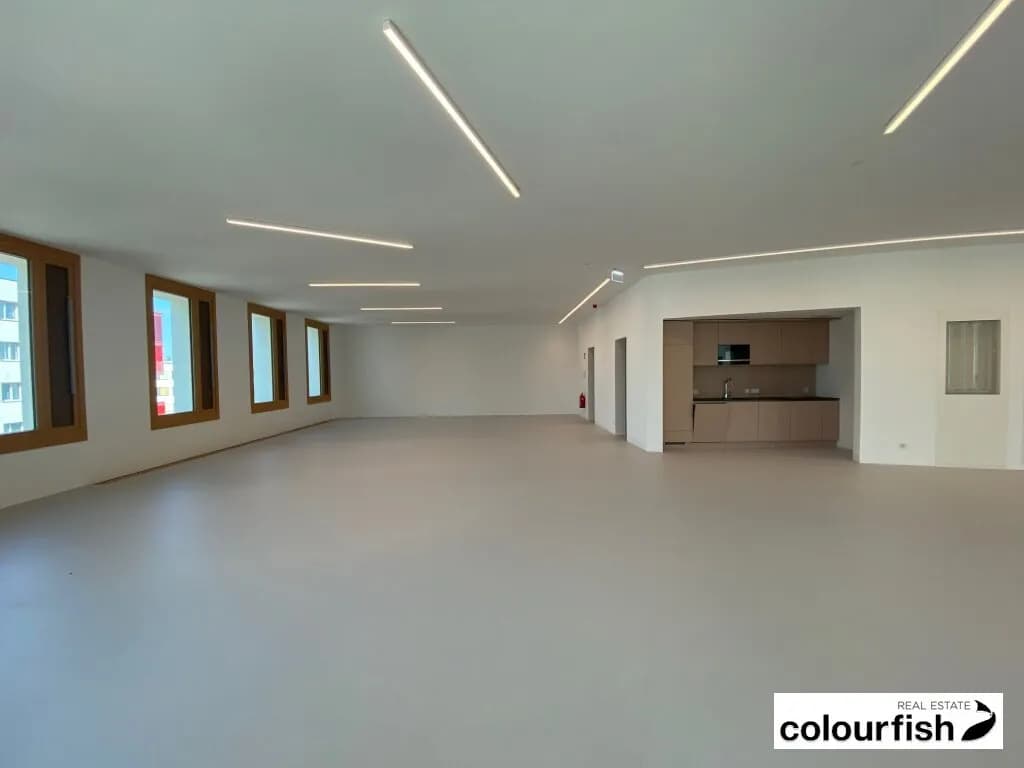 Gewerbeimmobilie mieten in Wien – 607 m², € 16