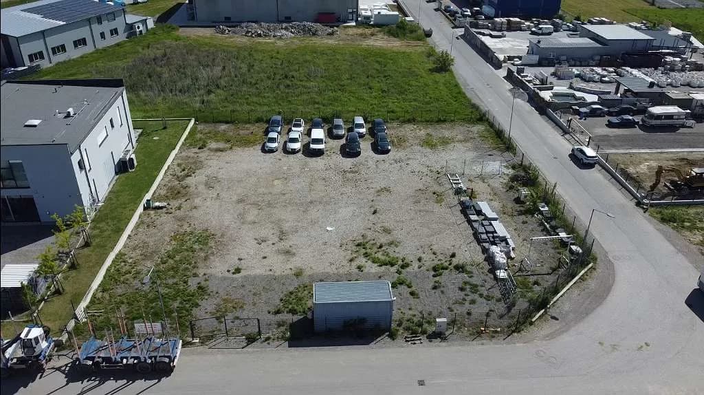 Immobilie mieten in Tulln – 1 900 m², € 2