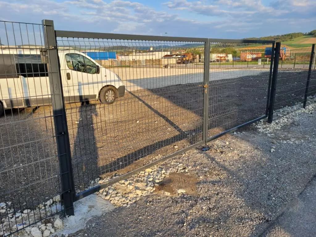 Immobilie mieten in Tulln – 1 900 m², € 2 – Bild 12 von 17