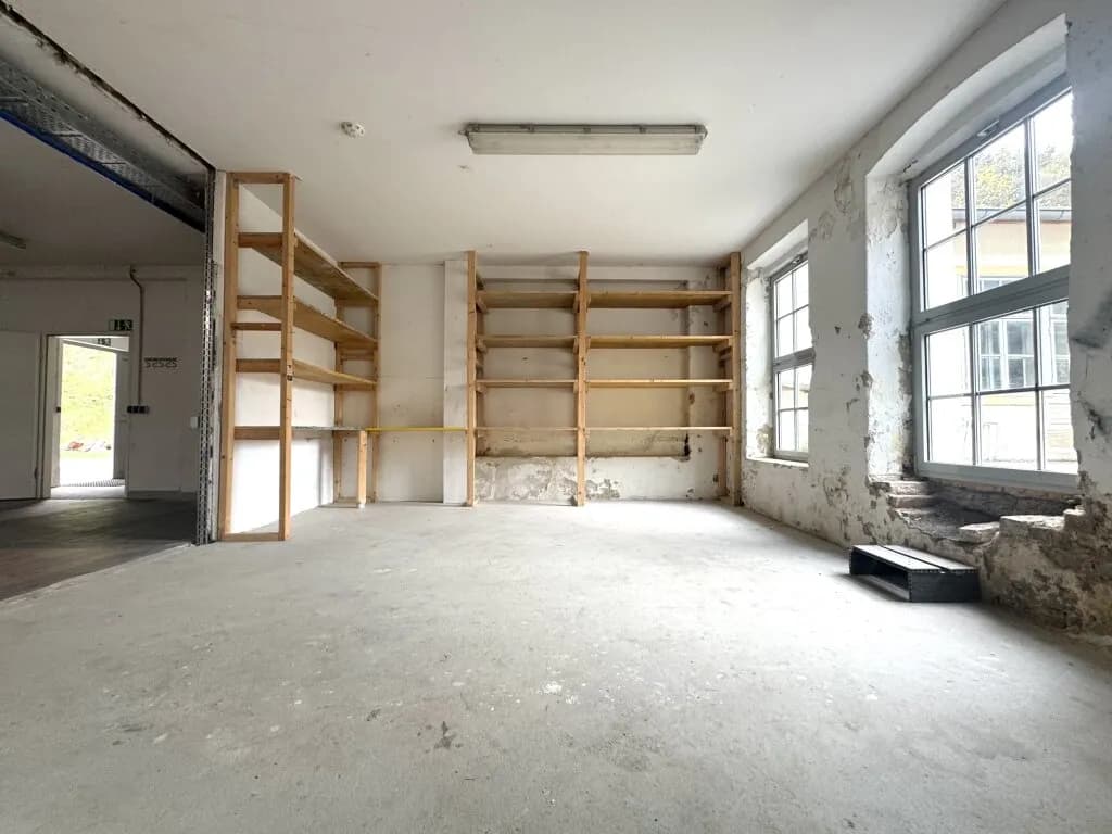 Gewerbeimmobilie mieten in Mödling – 150 m², € 1.080