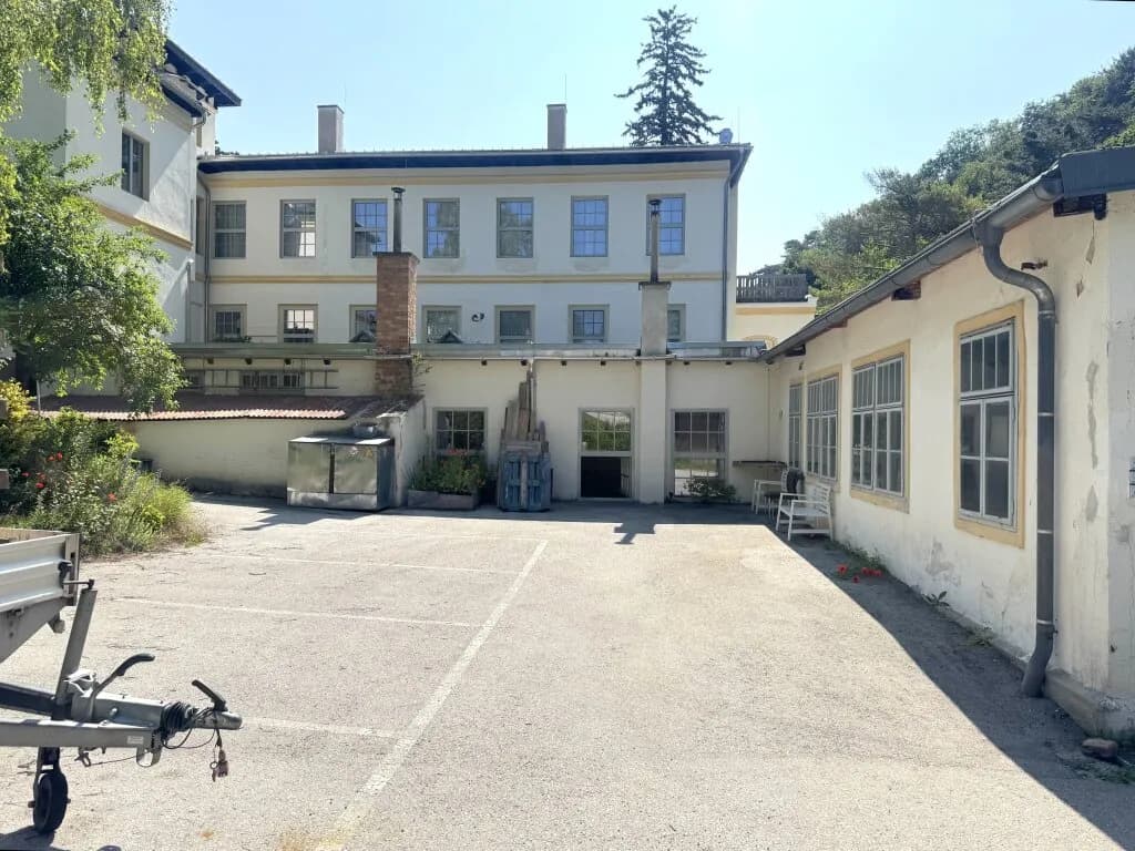 Gewerbeimmobilie mieten in Mödling – 150 m², € 1.080 – Bild 6 von 9