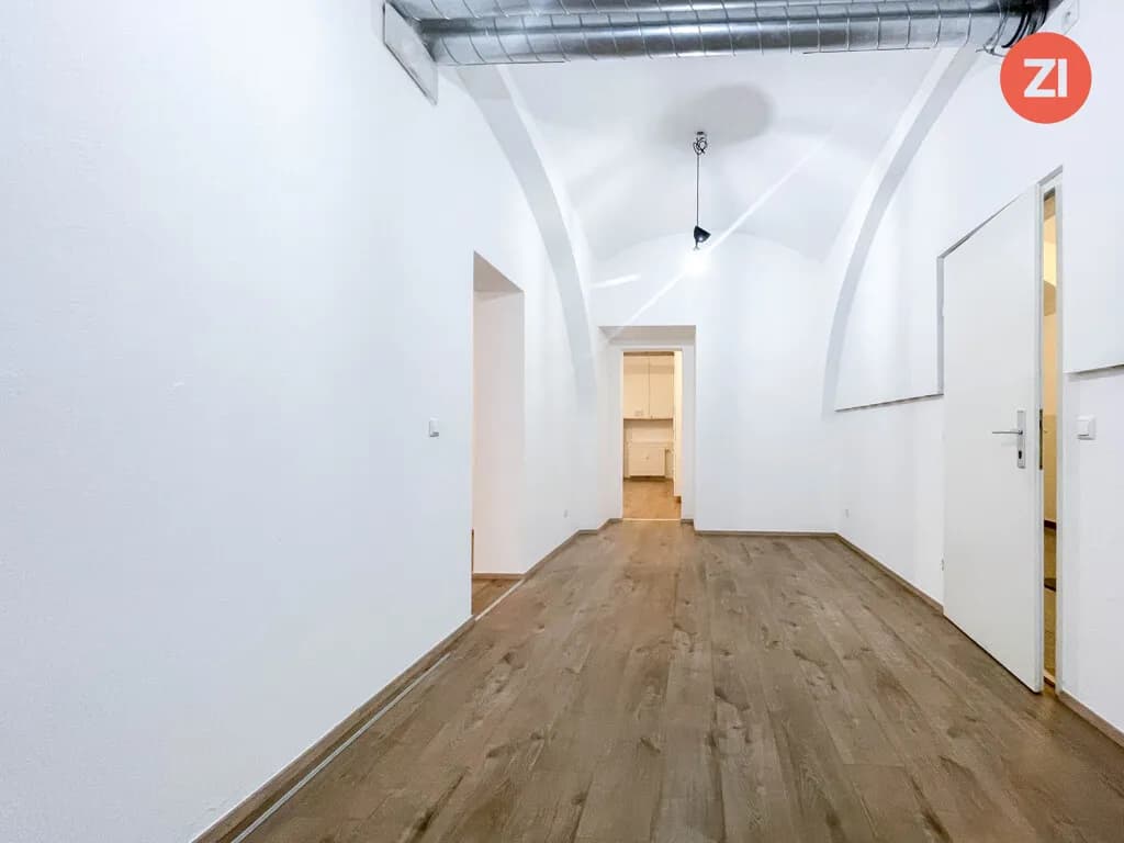 3-Zimmer-Gewerbeimmobilie mieten in Linz – 72 m², € 800 – Bild 4 von 10