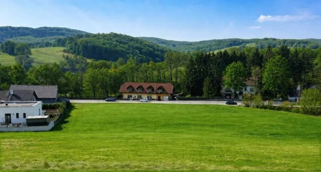 Grundstück kaufen in Mödling – 953 m², € 549.000