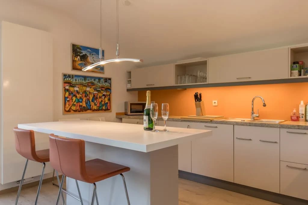8-Zimmer-Immobilie kaufen in Feldkirchen – 245 m², € 1.180.000 – Bild 5 von 9