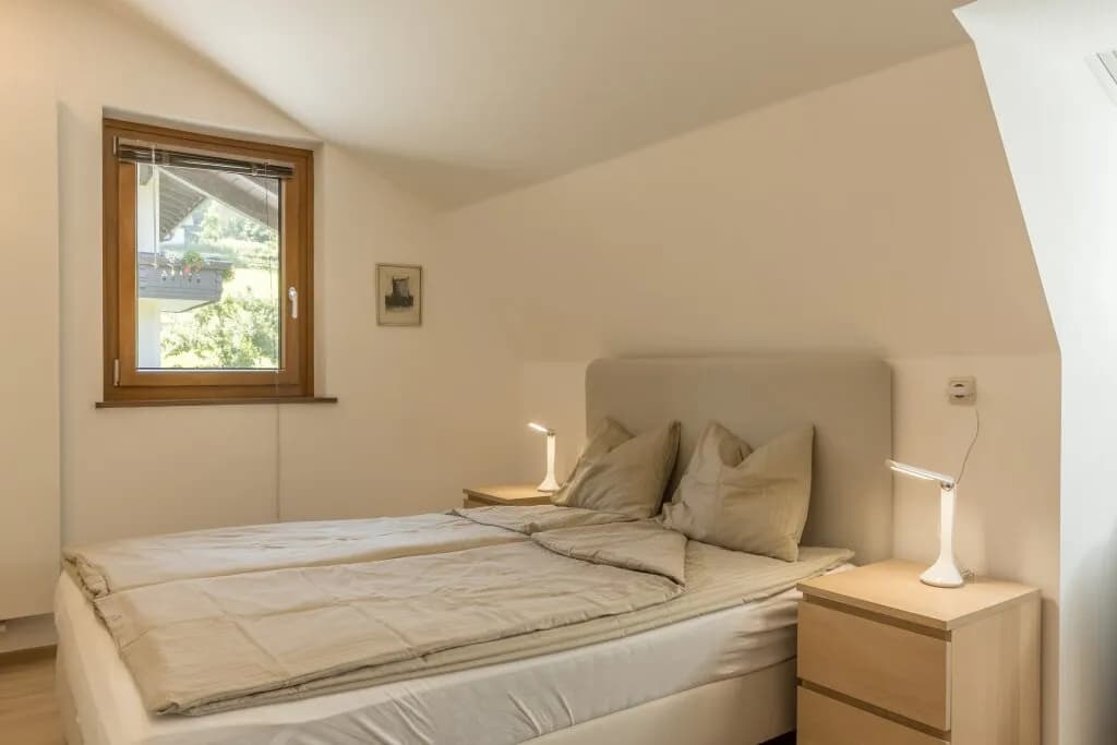 8-Zimmer-Immobilie kaufen in Feldkirchen – 245 m², € 1.180.000 – Bild 8 von 9