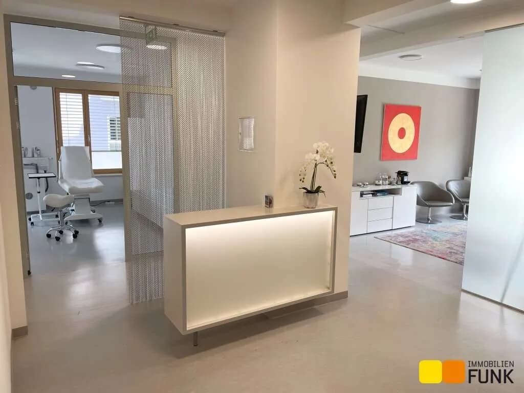 6-Zimmer-Gewerbeimmobilie mieten in Wien – 245 m², € 1.995