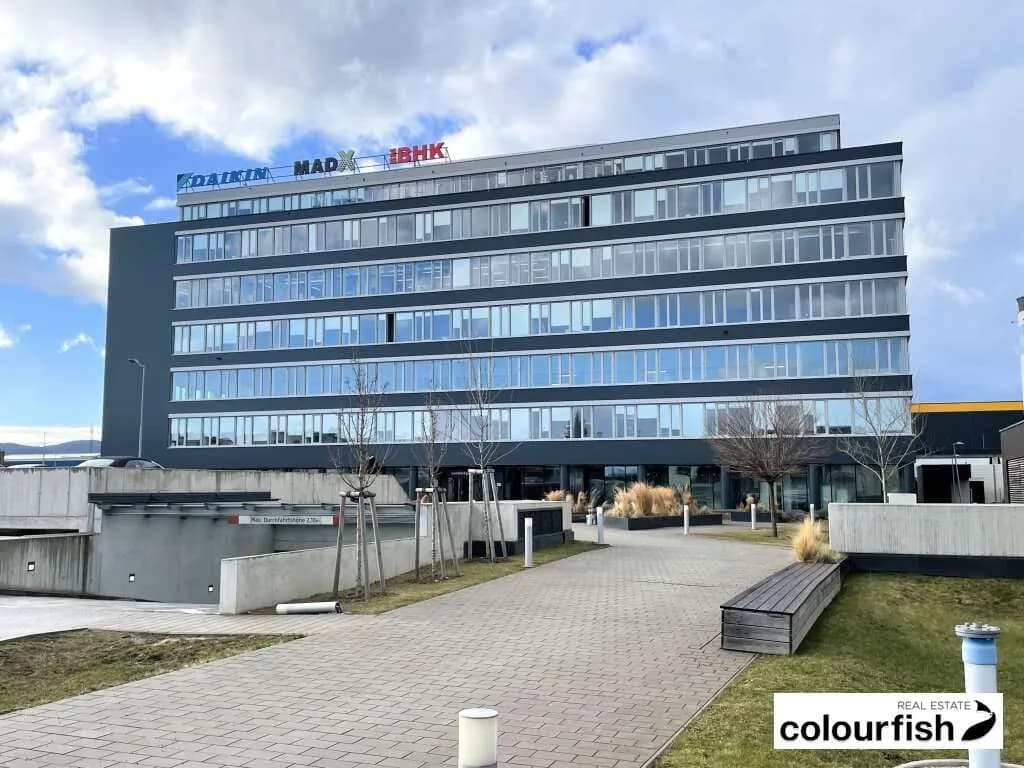 Gewerbeimmobilie mieten in Wien – 469 m², € 8.208