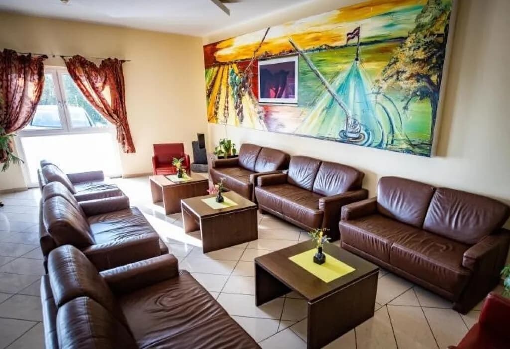 Gewerbeimmobilie mieten in Eisenstadt - Umgebung – 430 m², € 1.000