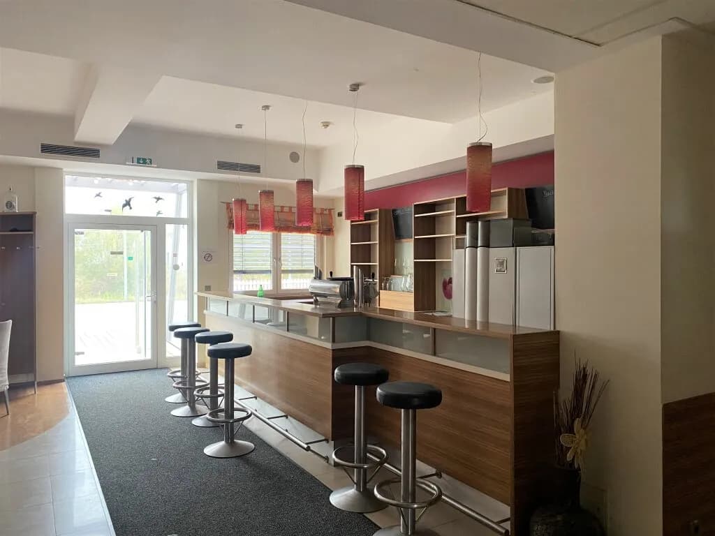 Gewerbeimmobilie mieten in Eisenstadt - Umgebung – 430 m², € 1.000 – Bild 4 von 8