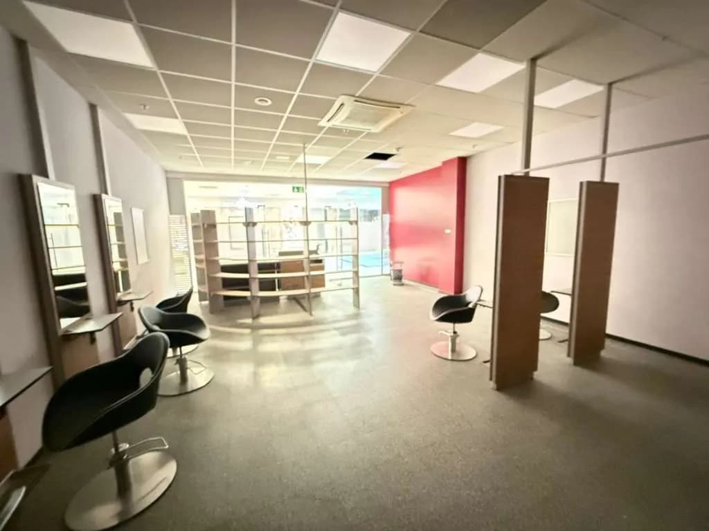 Gewerbeimmobilie mieten in Leibnitz – 94 m², € 2.500