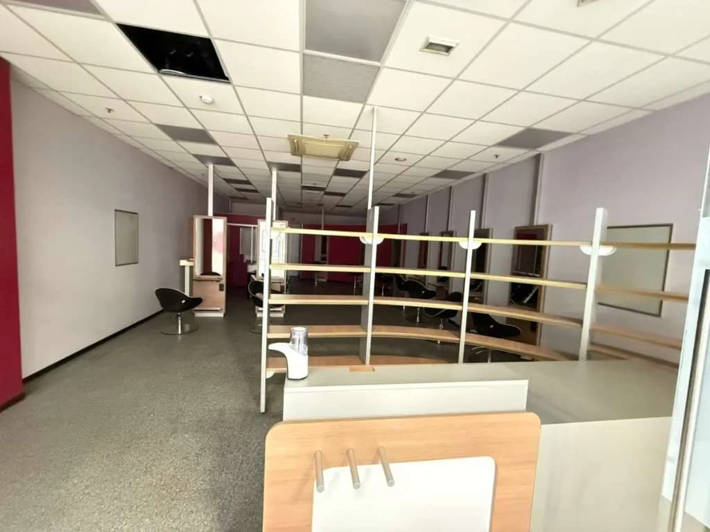 Gewerbeimmobilie mieten in Leibnitz – 94 m², € 2.500 – Bild 7 von 9