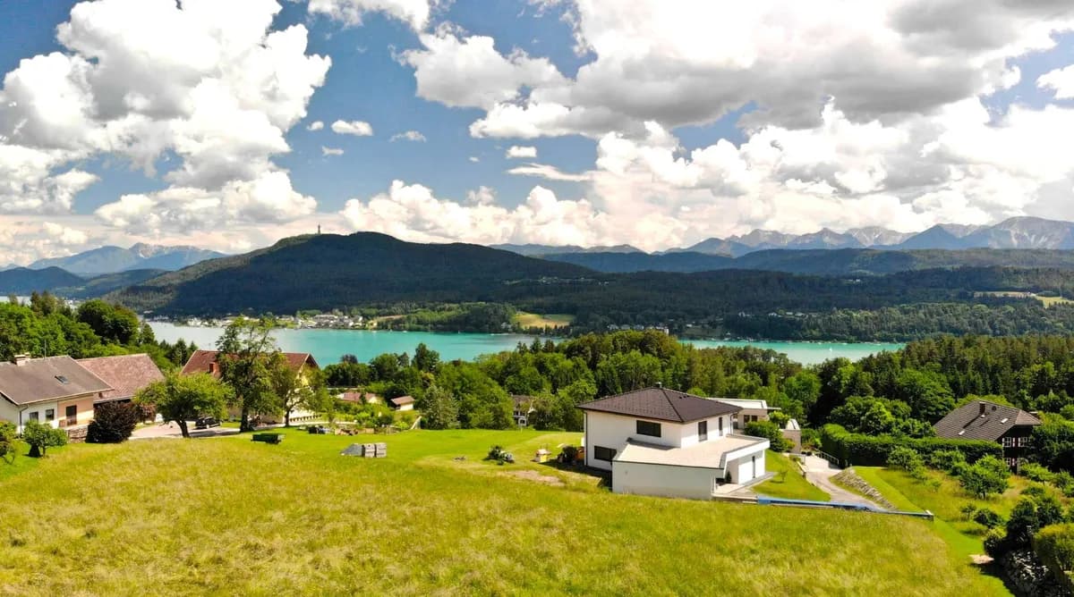 Grundstück kaufen in Klagenfurt Land – 1 437 m², € 790.000