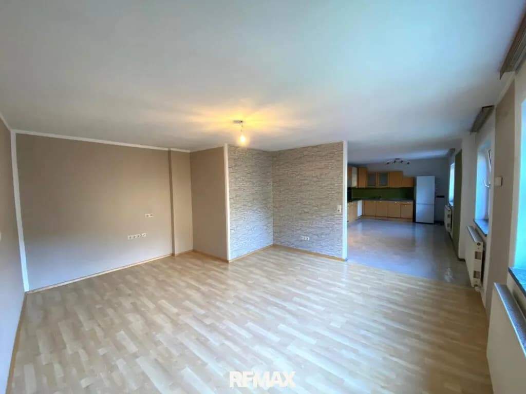2-Zimmer-Wohnung mieten in Rohrbach – 80 m², € 700 – Bild 2 von 5