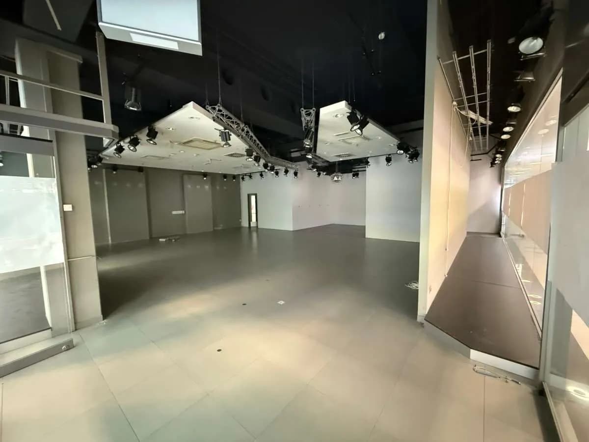 Gewerbeimmobilie mieten in Leibnitz – 175 m²