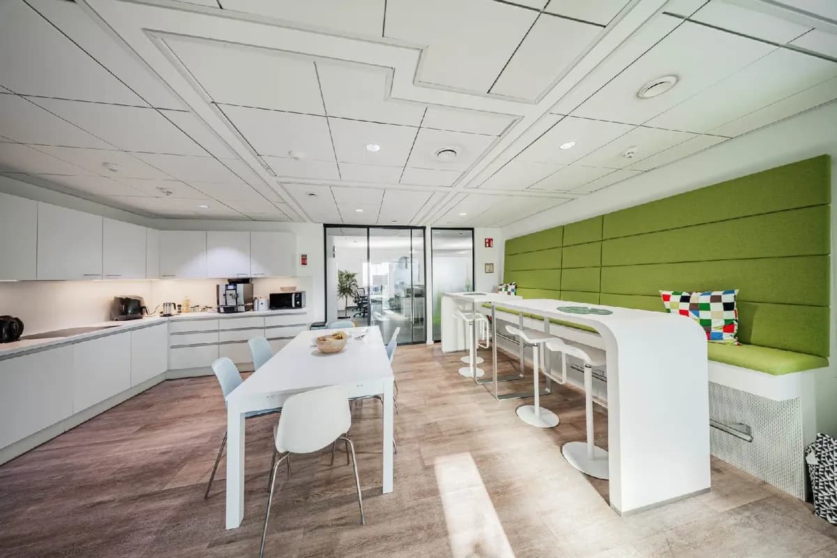 9-Zimmer-Gewerbeimmobilie mieten in Wien – 563 m², € 10.831 – Bild 3 von 26