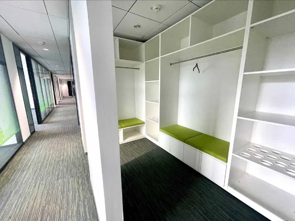 9-Zimmer-Gewerbeimmobilie mieten in Wien – 563 m², € 10.831 – Bild 8 von 26