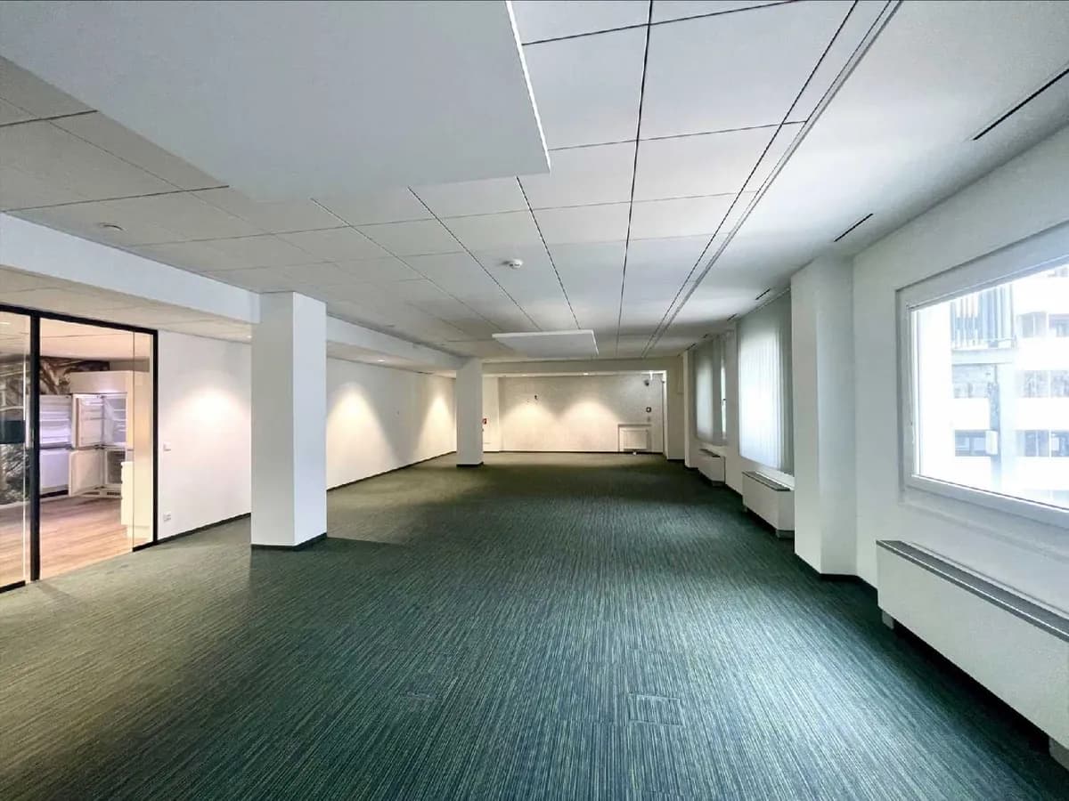 9-Zimmer-Gewerbeimmobilie mieten in Wien – 563 m², € 10.831 – Bild 11 von 26