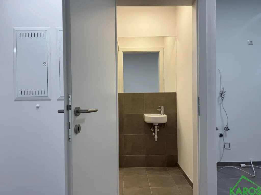 1-Zimmer-Gewerbeimmobilie mieten in Wien – 104 m², € 1.301 – Bild 14 von 27