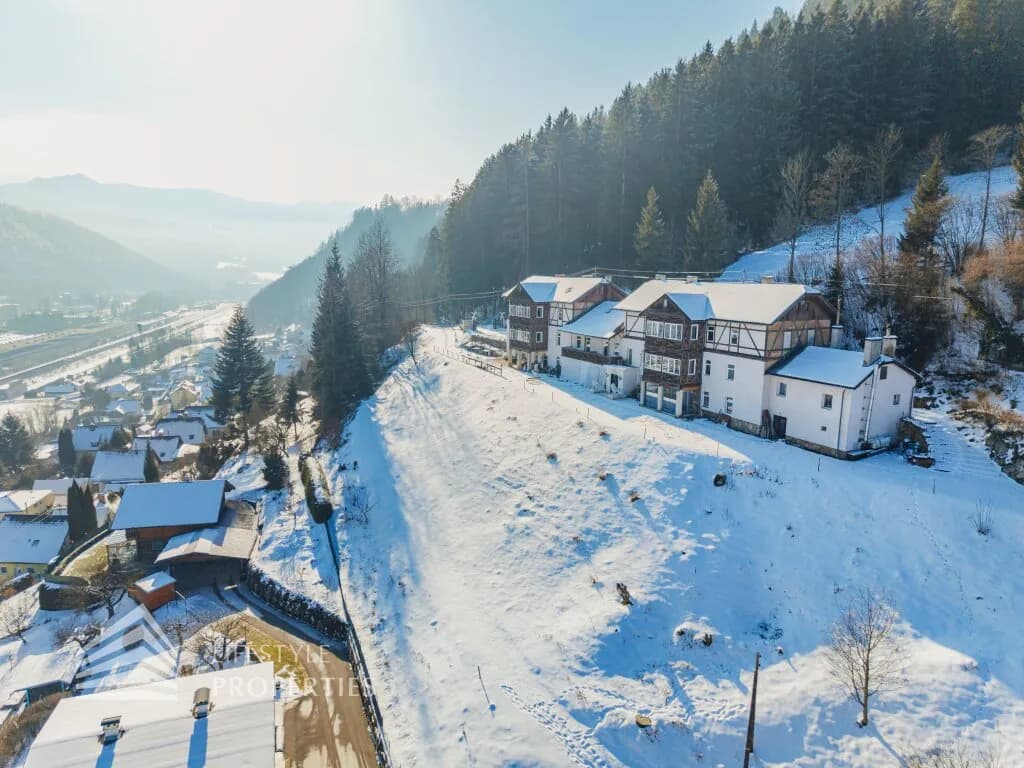 8-Zimmer-Gewerbeimmobilie mieten in Bruck-Mürzzuschlag – 1 390 m², € 5.300
