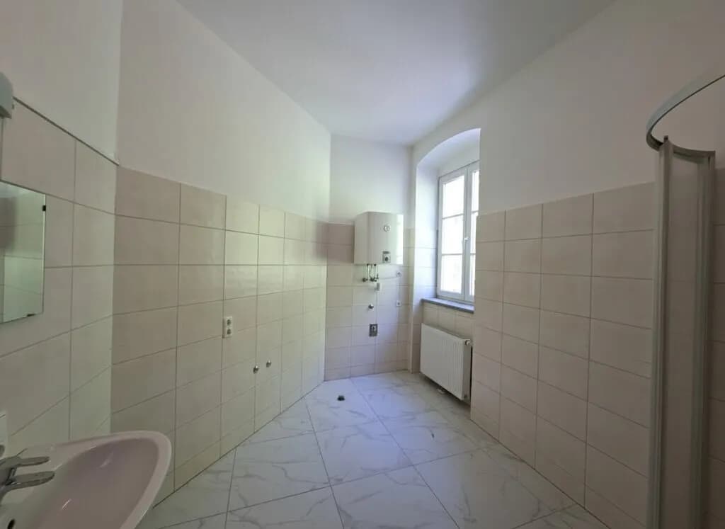 4-Zimmer-Gewerbeimmobilie mieten in Linz – 99 m², € 1.398 – Bild 4 von 9