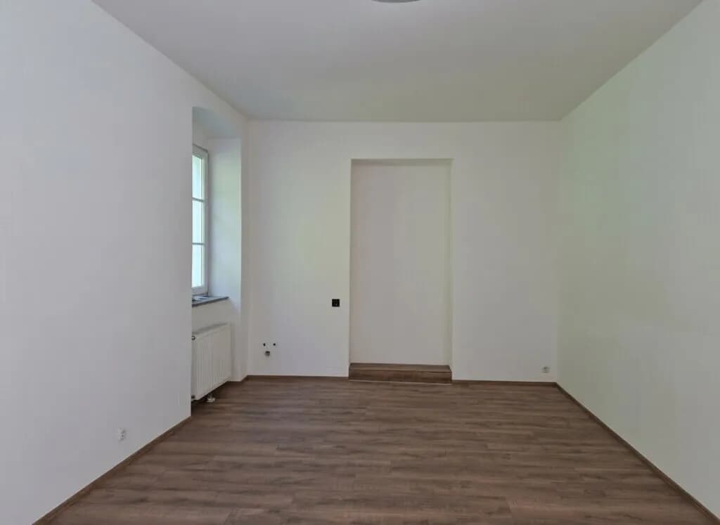 4-Zimmer-Gewerbeimmobilie mieten in Linz – 99 m², € 1.398 – Bild 5 von 9