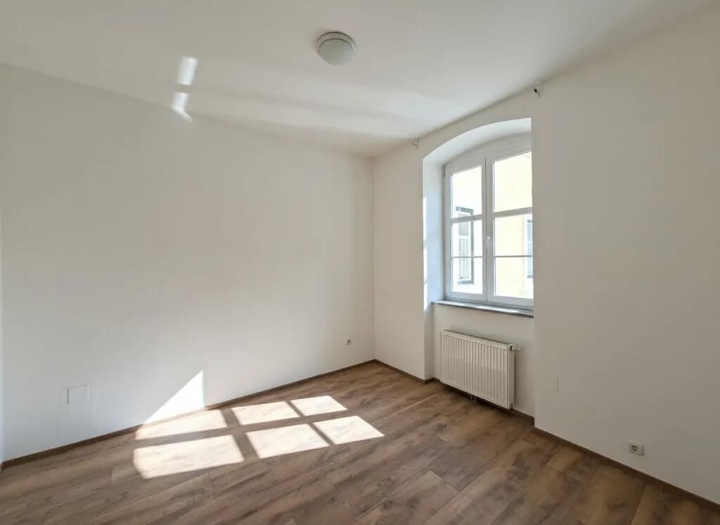 4-Zimmer-Gewerbeimmobilie mieten in Linz – 99 m², € 1.398 – Bild 7 von 9