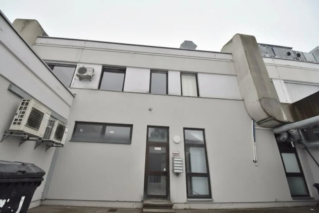 Gewerbeimmobilie mieten in Linz Land – 41 m², € 344