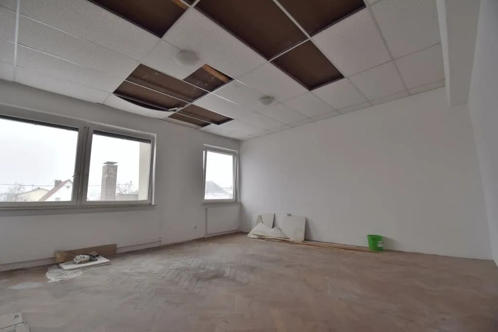 Gewerbeimmobilie mieten in Linz Land – 41 m², € 344 – Bild 2 von 5
