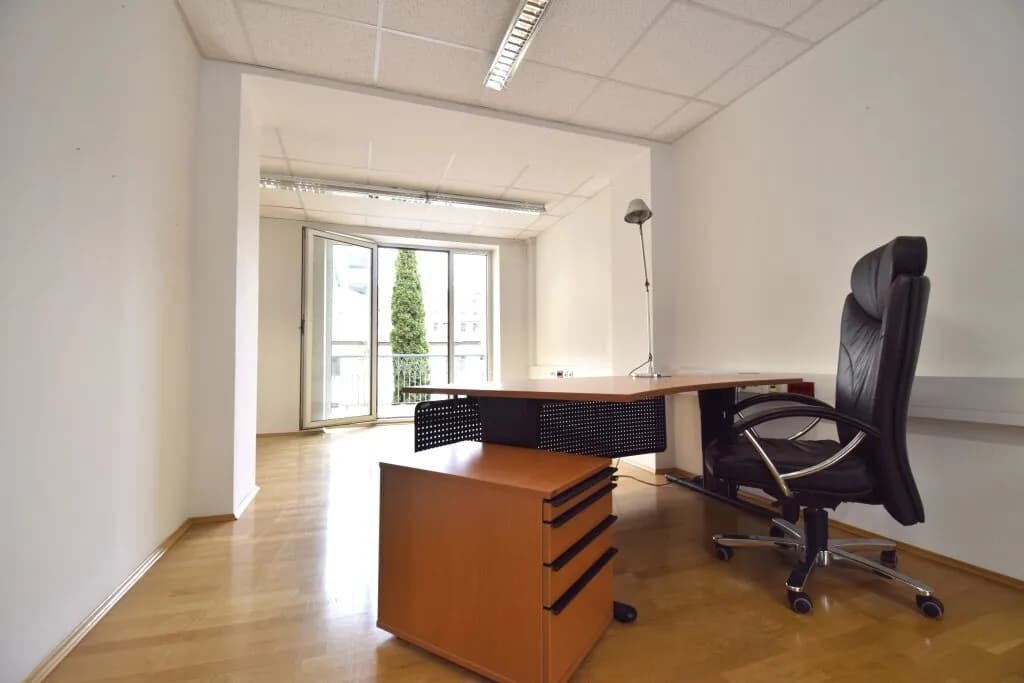 4-Zimmer-Gewerbeimmobilie mieten in Linz – 121 m², € 1.302 – Bild 2 von 6