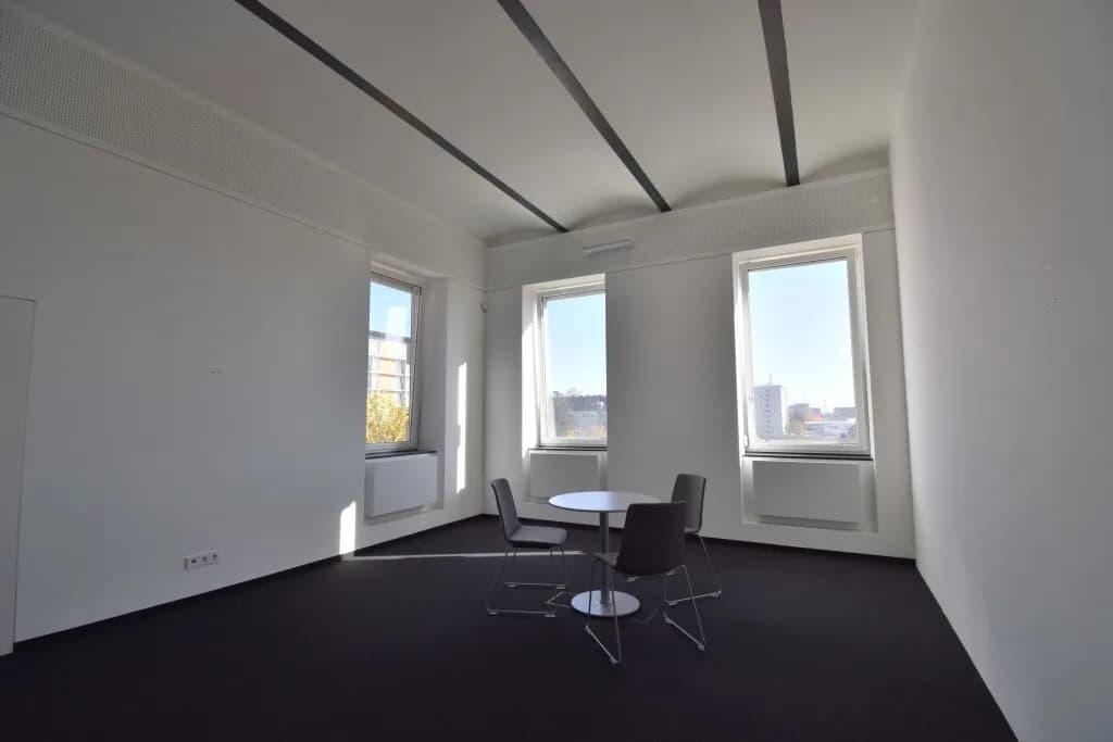 4-Zimmer-Gewerbeimmobilie mieten in Linz – 134 m², € 2.031 – Bild 3 von 14