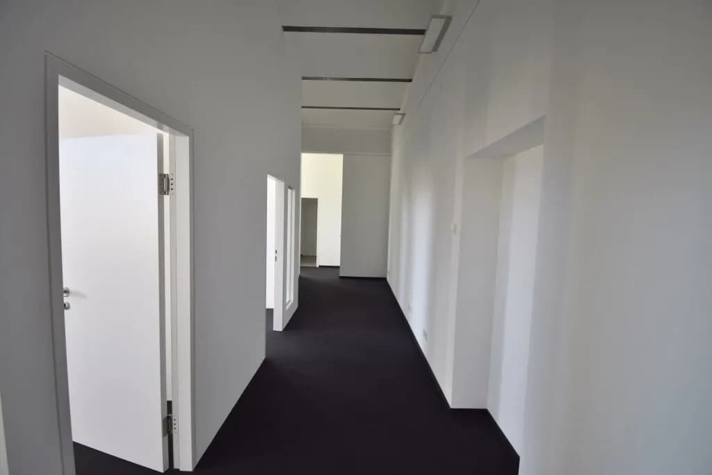 4-Zimmer-Gewerbeimmobilie mieten in Linz – 134 m², € 2.031 – Bild 8 von 14