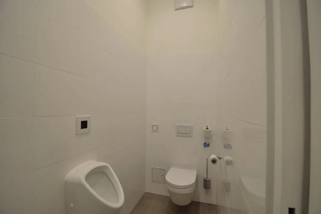 4-Zimmer-Gewerbeimmobilie mieten in Linz – 134 m², € 2.031 – Bild 13 von 14