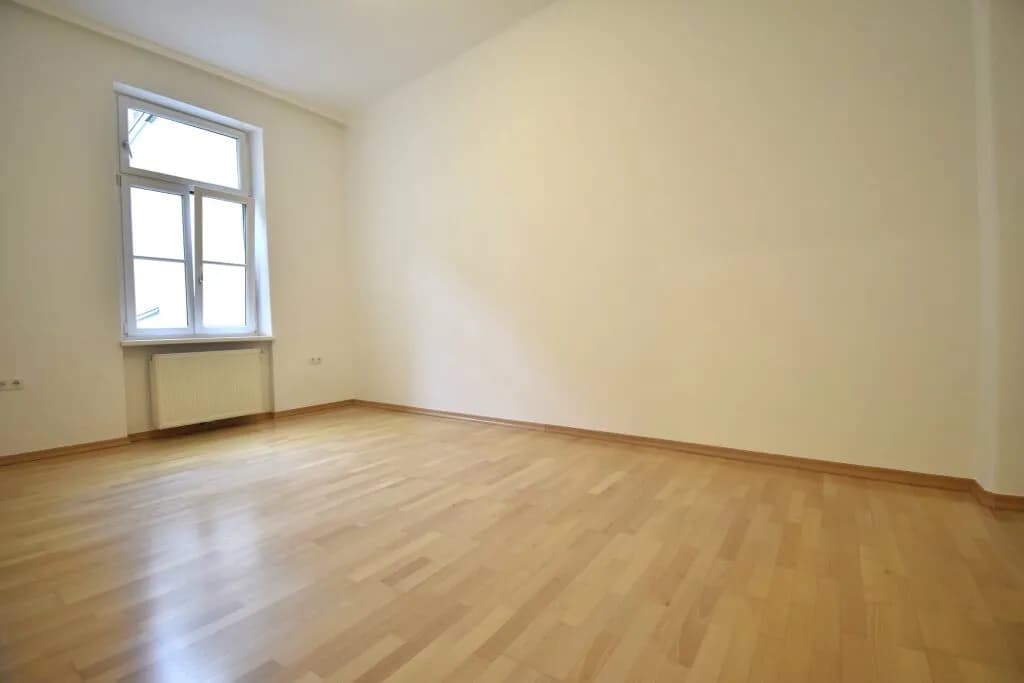 5-Zimmer-Gewerbeimmobilie mieten in Linz – 137 m², € 2.367