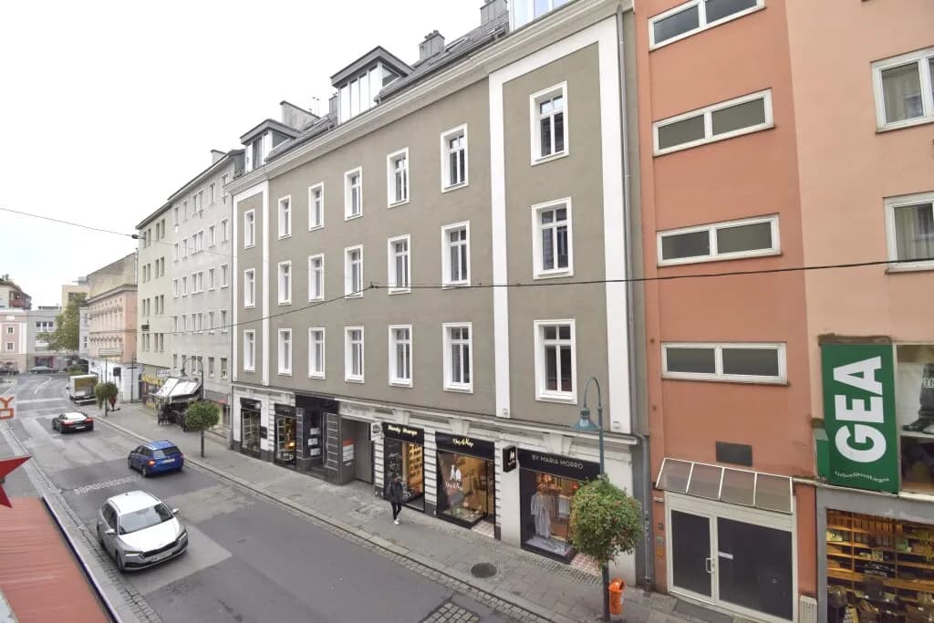 5-Zimmer-Gewerbeimmobilie mieten in Linz – 137 m², € 2.367 – Bild 2 von 5