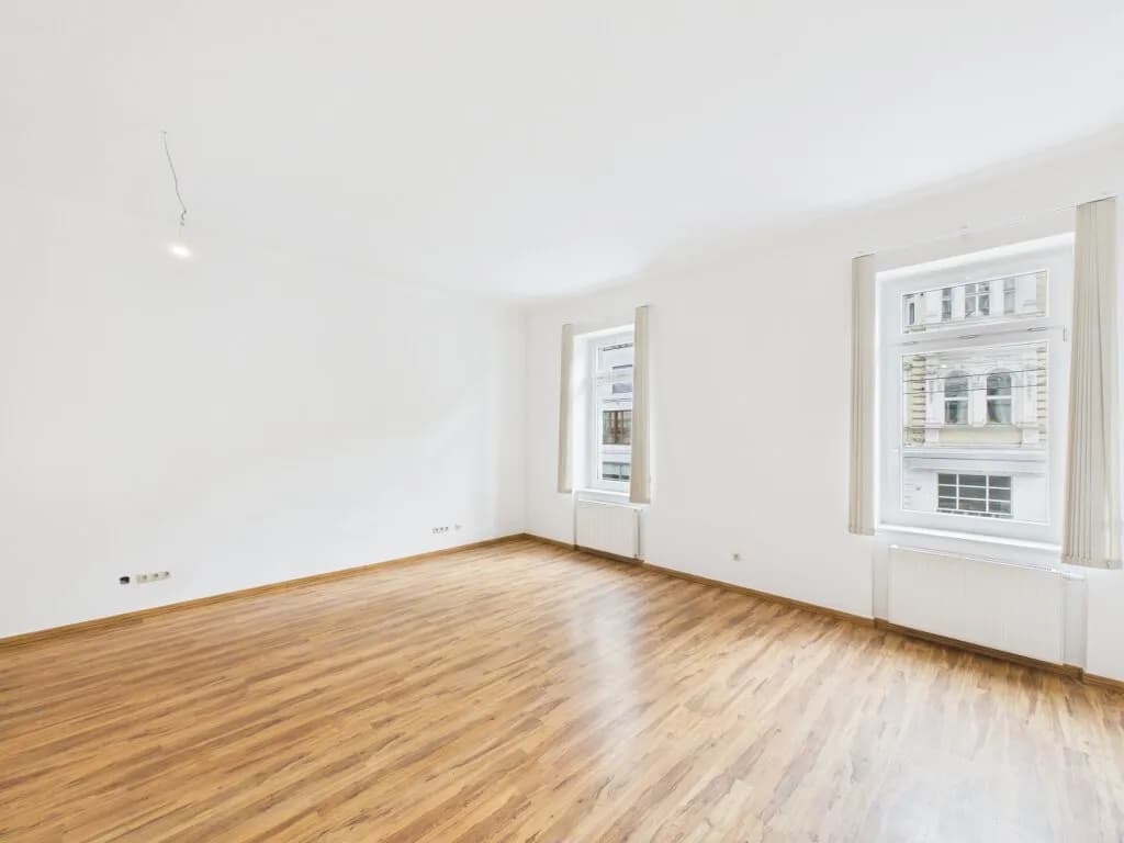 4-Zimmer-Gewerbeimmobilie mieten in Linz – 143 m², € 1.430 – Bild 2 von 13