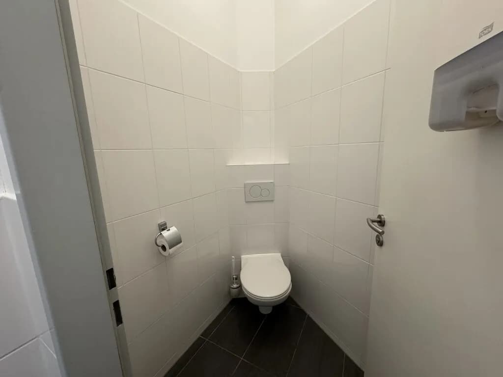 2-Zimmer-Gewerbeimmobilie mieten in Wien – 63 m², € 1.099 – Bild 12 von 13