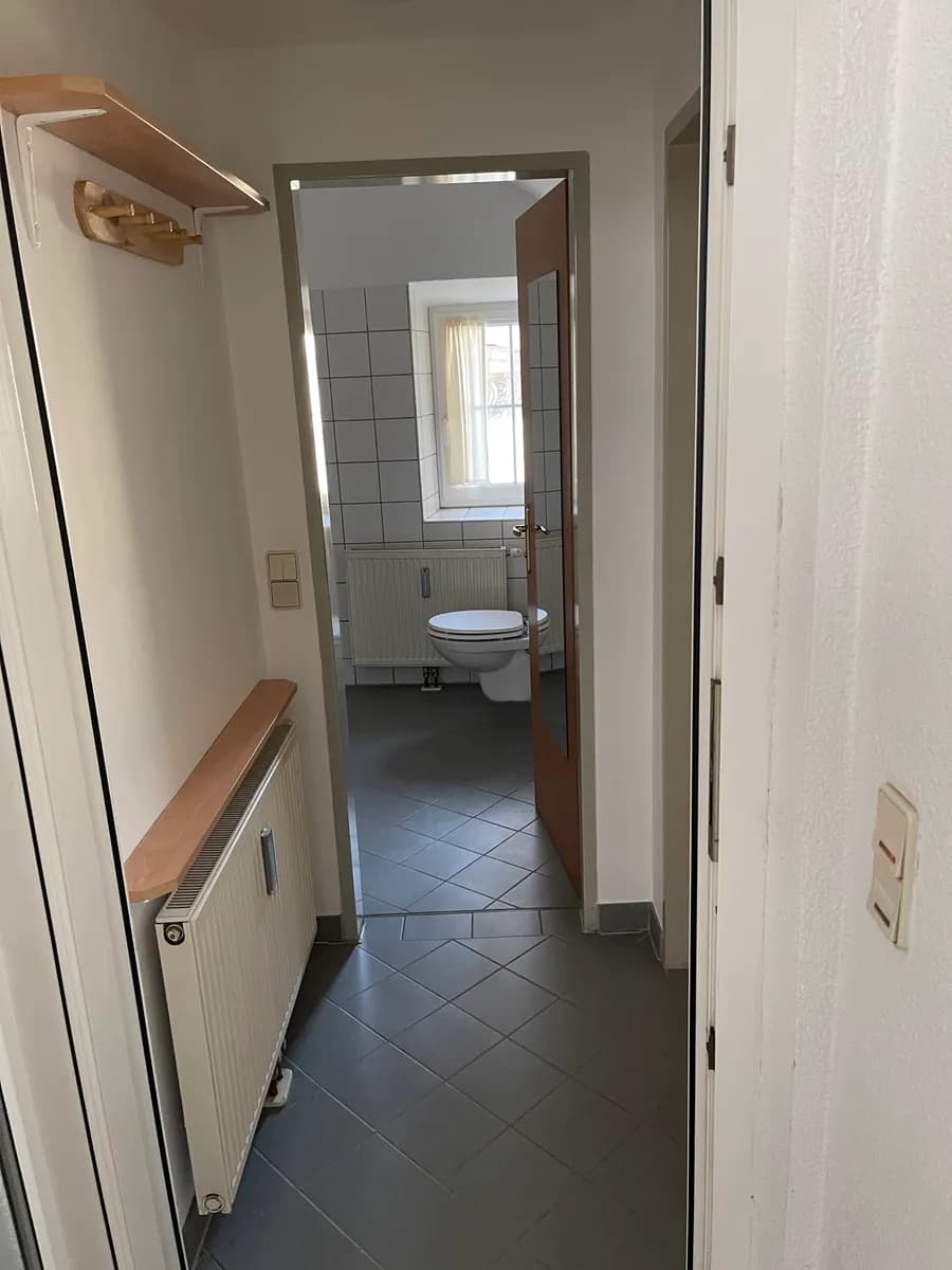1-Zimmer-Wohnung mieten in Klagenfurt – 33 m², € 440 – Bild 2 von 5