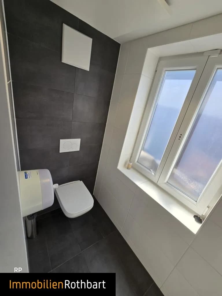 4-Zimmer-Gewerbeimmobilie mieten in Bruck-Mürzzuschlag – 223 m², € 3.000 – Bild 11 von 13