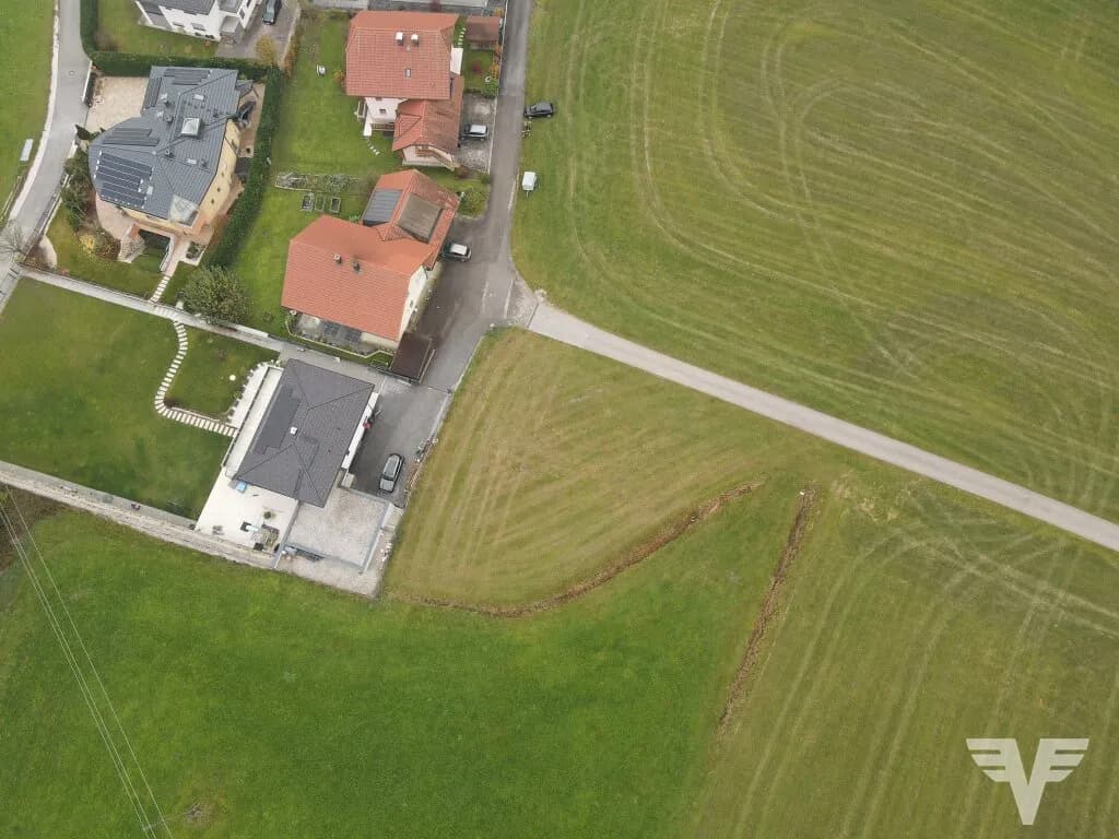 Grundstück kaufen in Salzburg-Umgebung – 976 m², € 750.000 – Bild 2 von 5