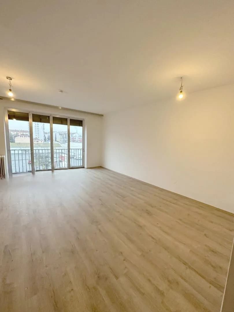 6-Zimmer-Wohnung mieten in Graz – 142,82 m², € 1.500 – Bild 1 von 9