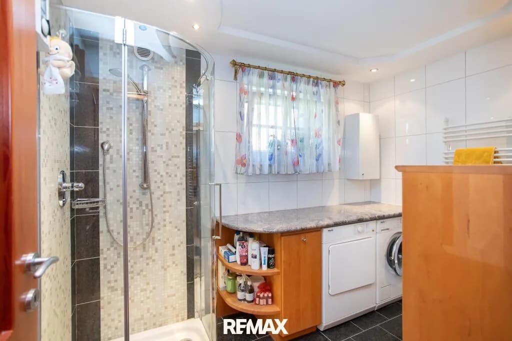 7-Zimmer-Haus kaufen in Gmunden – 186 m², € 419.000 – Bild 13 von 51