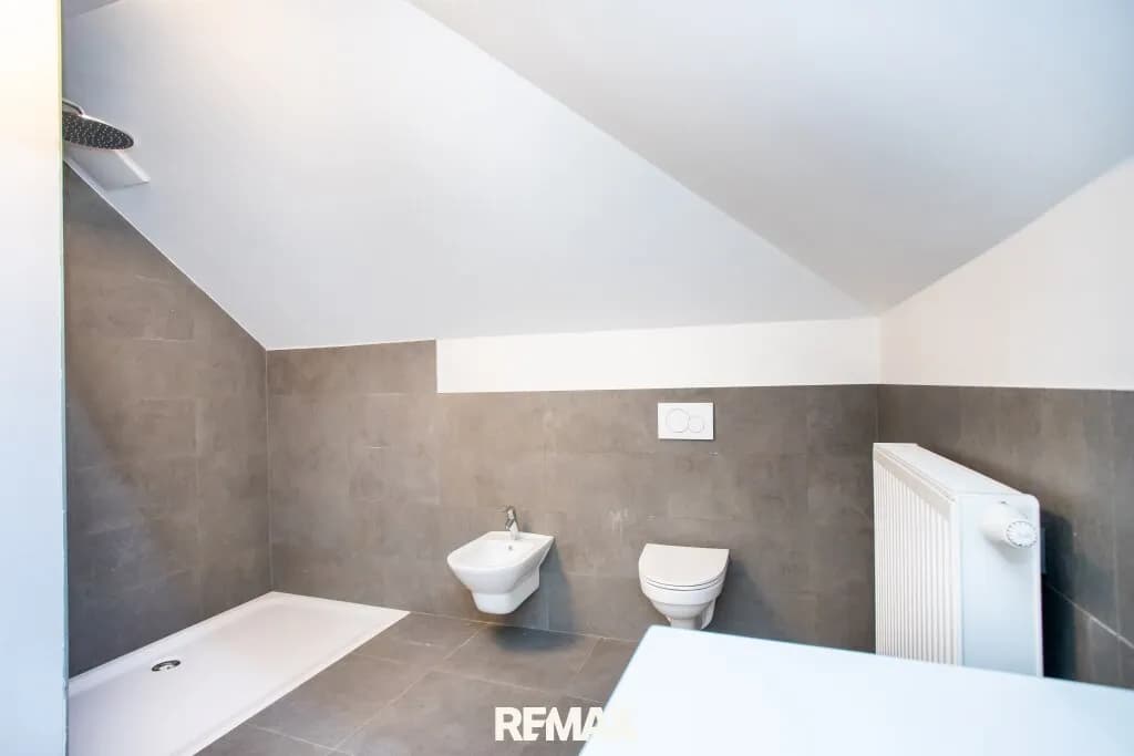 1-Zimmer-Wohnung mieten in Gmunden – 86 m², € 1.090 – Bild 9 von 21