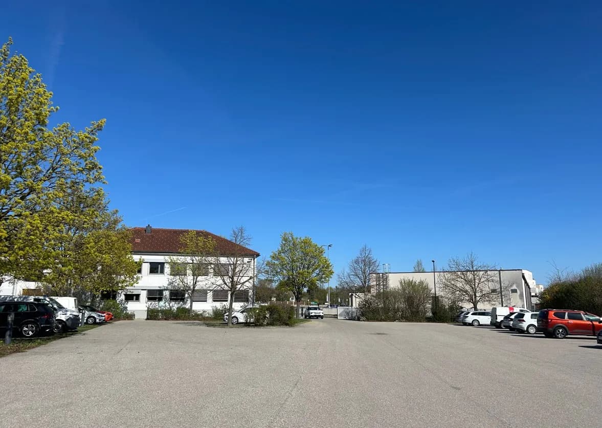 Gewerbeimmobilie kaufen in Tulln – 1 692 m² – Bild 2 von 13