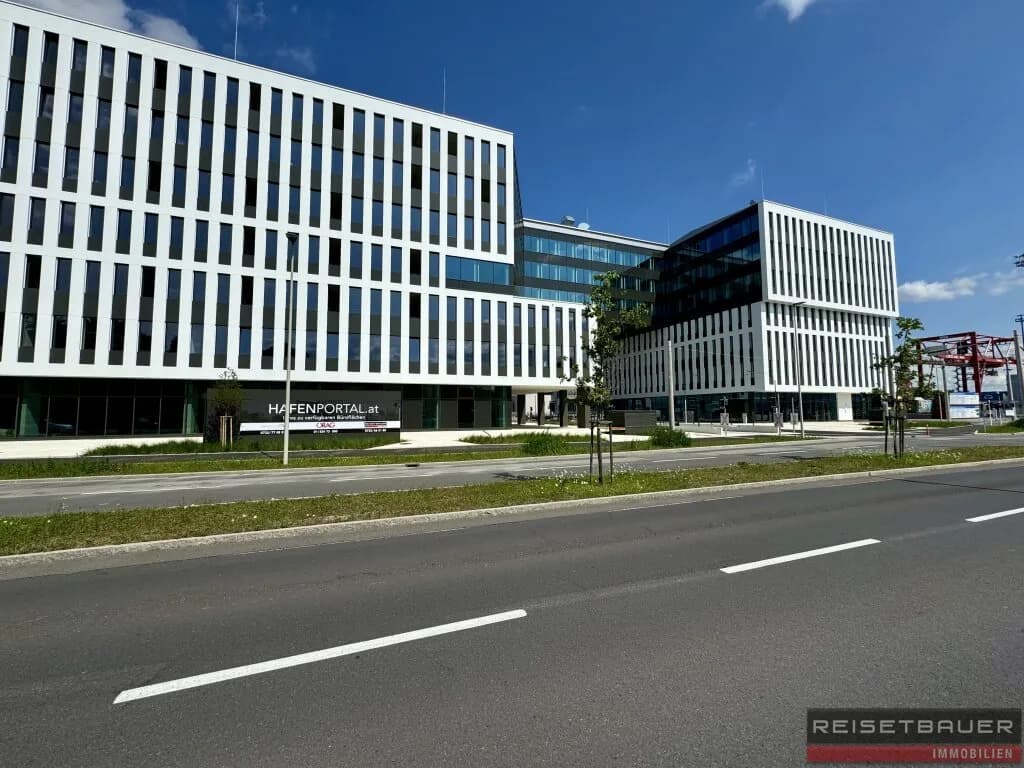 Gewerbeimmobilie mieten in Linz – 1 089 m², € 20.596 – Bild 10 von 12
