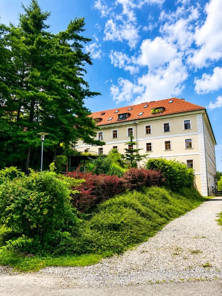 3-Zimmer-Wohnung mieten in Leibnitz – 109 m², € 1.120 – Bild 2 von 12
