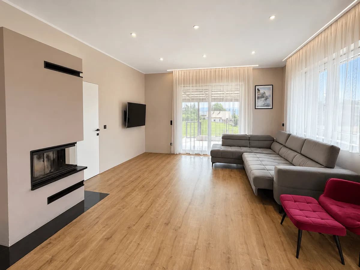 8-Zimmer-Haus kaufen in Klagenfurt Land – 250 m², € 885.000 – Bild 3 von 15