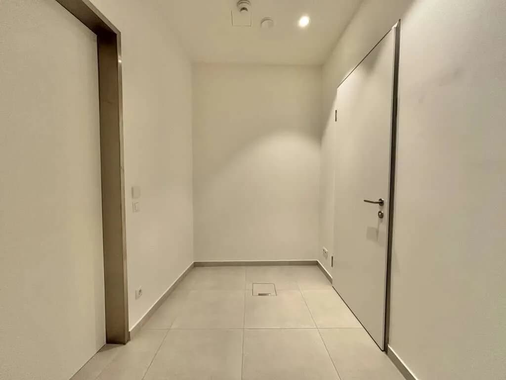 2-Zimmer-Gewerbeimmobilie mieten in Bruck an der Leitha – 89 m², € 837 – Bild 9 von 12